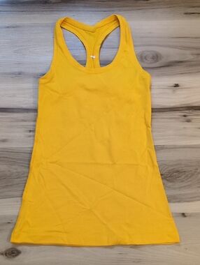 Pristine Sunflower Yellow Lululemon Tank Size 4-6